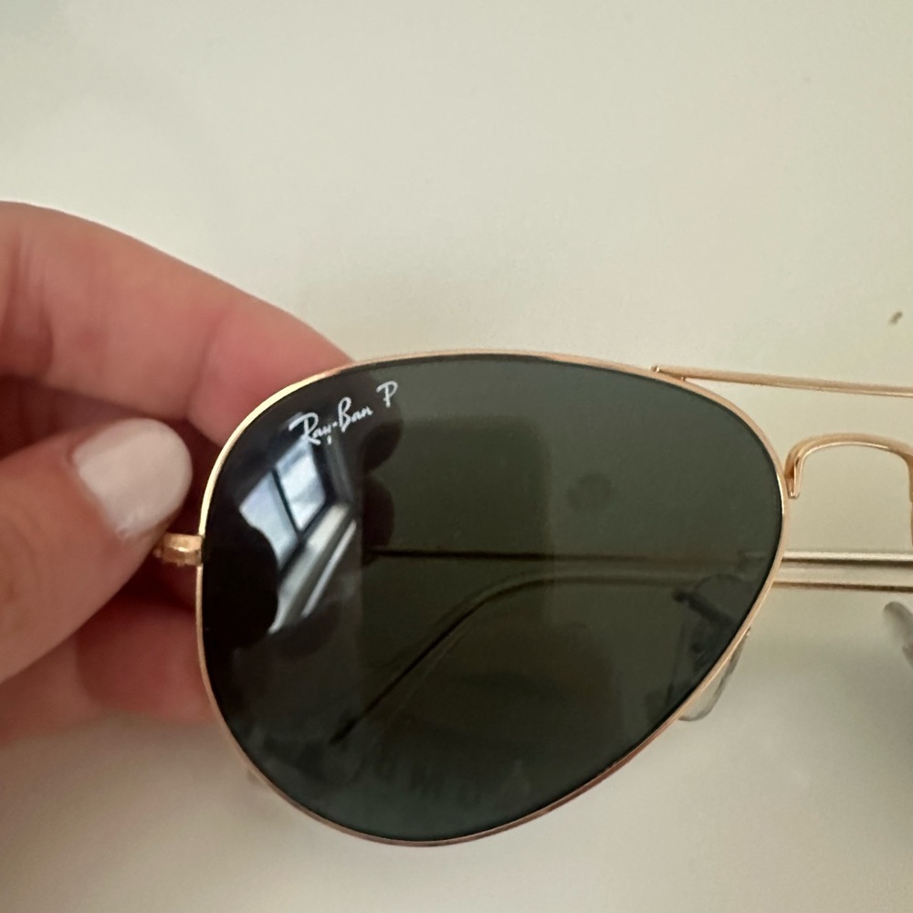 Ray-Ban Aviators - Picture 3 of 4
